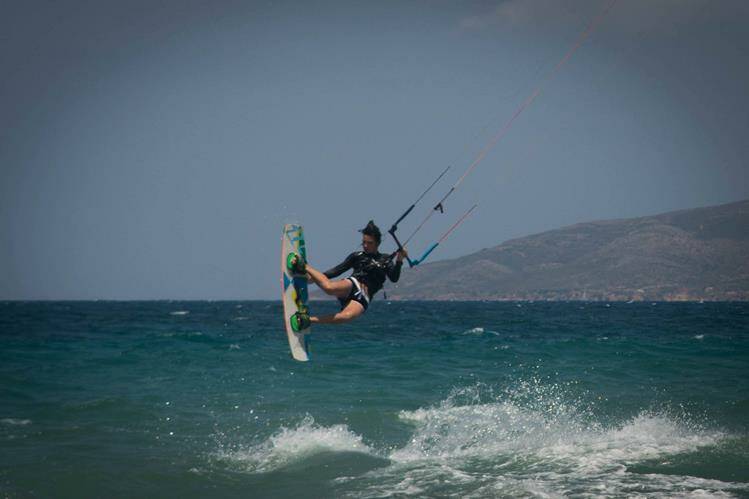 5-kos-mamari-kitesurfing-holiday-centre-freestyle-jump-800-jpg.jpg