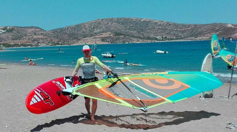 32-crete-windsurf-holiday-centre-beach-girl-800x448-jpg.jpg