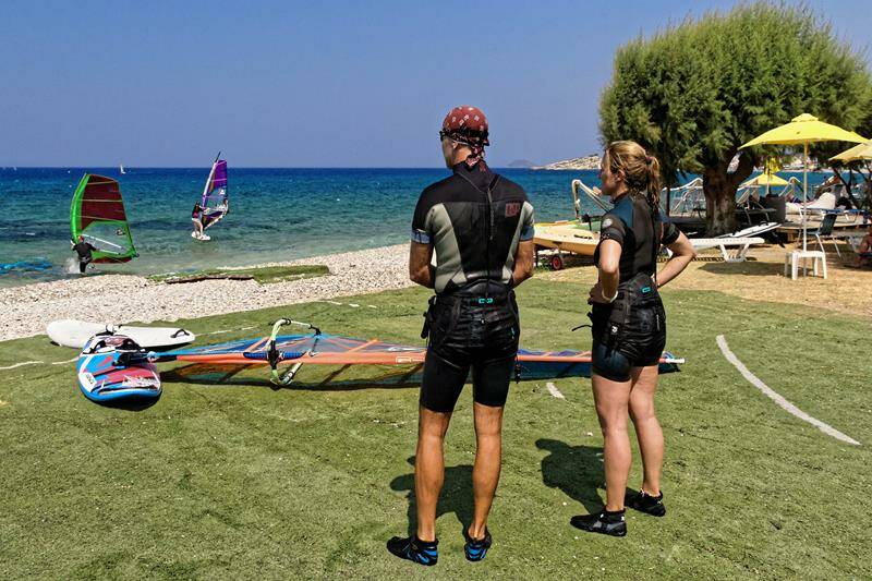 10-samos-kokkari-windsurf-bike-centre-greece-windsurfing-holiday-rigging-area-800x533-jpg.jpg