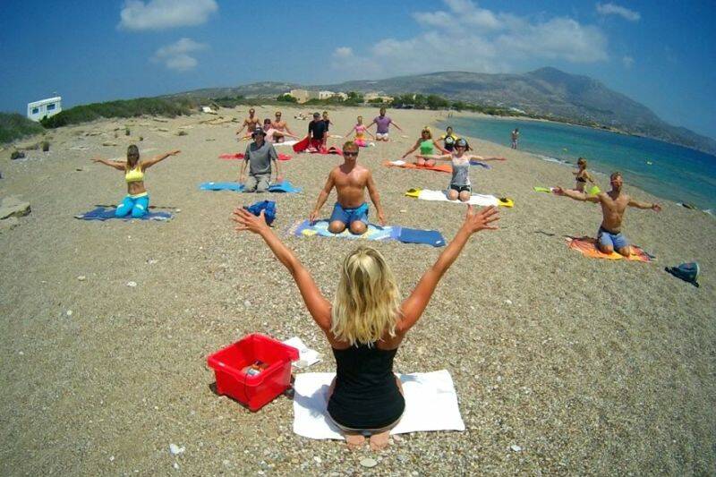 14-greek-islands-karpathos-windsurf-holiday-centre-yoga-lessons-instruction-250x167-2-jpg.jpg