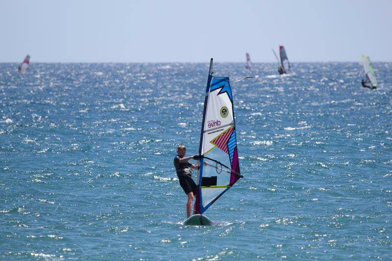14-canary-islands-gran-canaria-windsurf-holiday-beginners-kids-junior-lessons-course-800x533-jpg.jpg