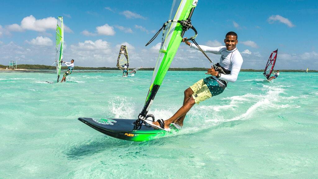 10-bonaire-caribbean-windsurf-centre-holiday-windsurf-action5-jpg.jpg