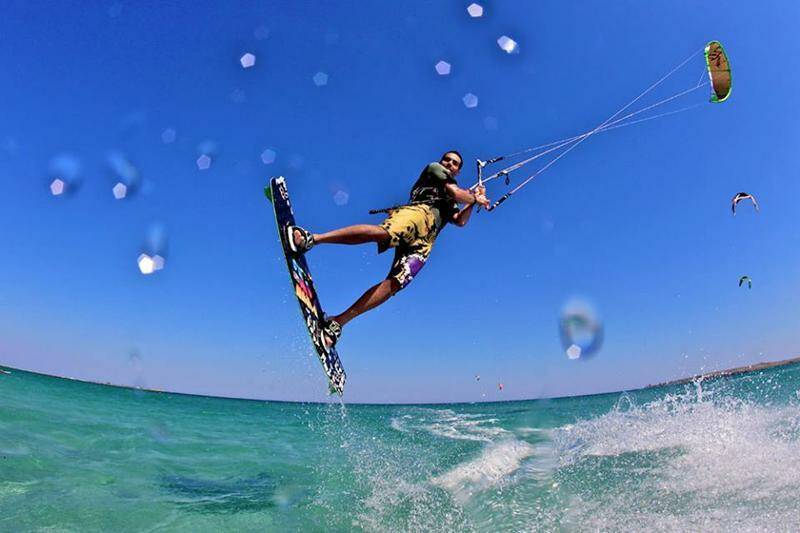 2-keros-bay-kitesurf-camp-greek-islands-kitesurf-action-1-800x533-jpg.jpg