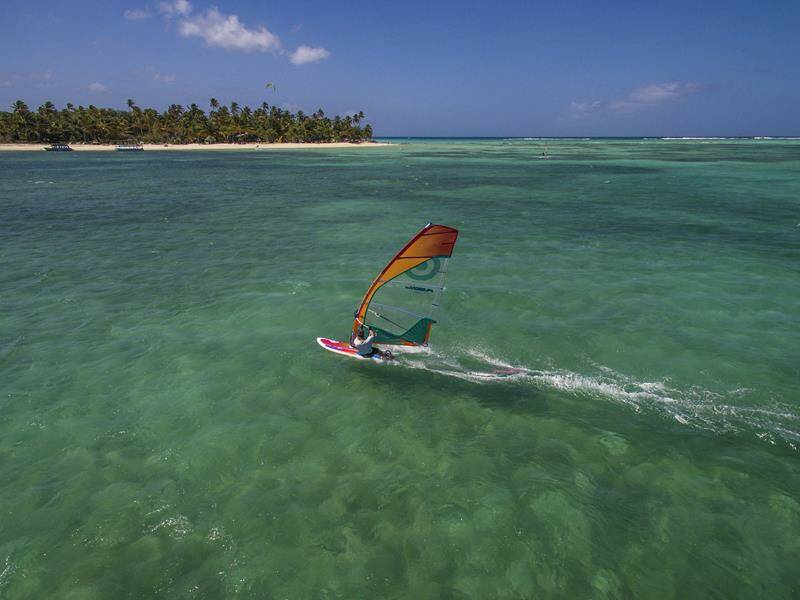 2-tobago-caribbean-windsurf-kitesurf-holiday-windsurfer-800x600-jpg.jpg