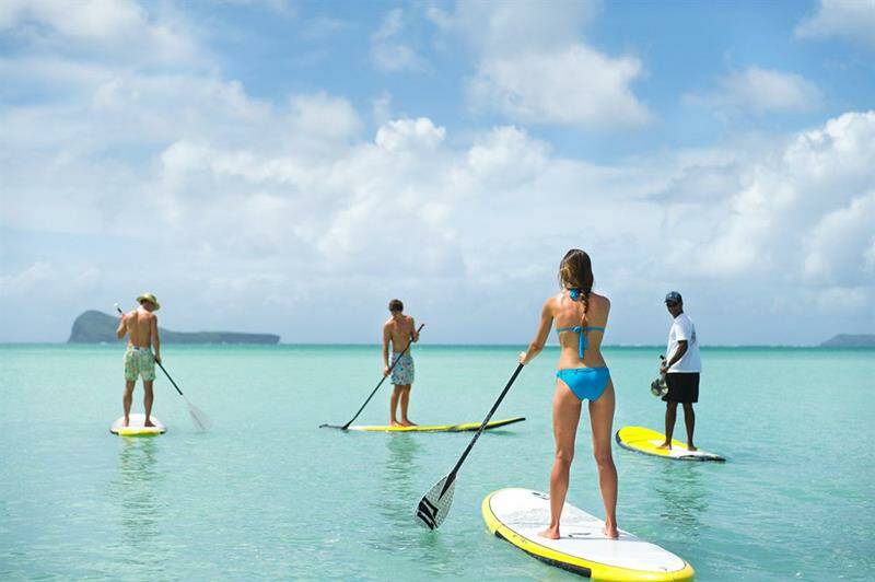 18-mauritius-sup-holiday-instruction-lessons-anse-le-raie-paddle-boarding-800x532-jpg.jpg