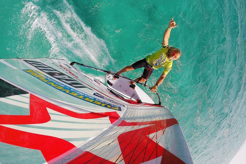 10-fuerteventura-sotavento-windsurf-kitesurf-holiday-world-cup-windsurfer-800x533-jpg.jpg