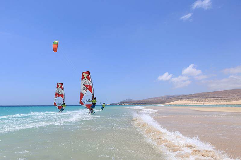 23-fuerteventura-sotavento-windsurf-kitesurf-holiday-risco-del-paso-rental-instruction-800x533-jpg.jpg