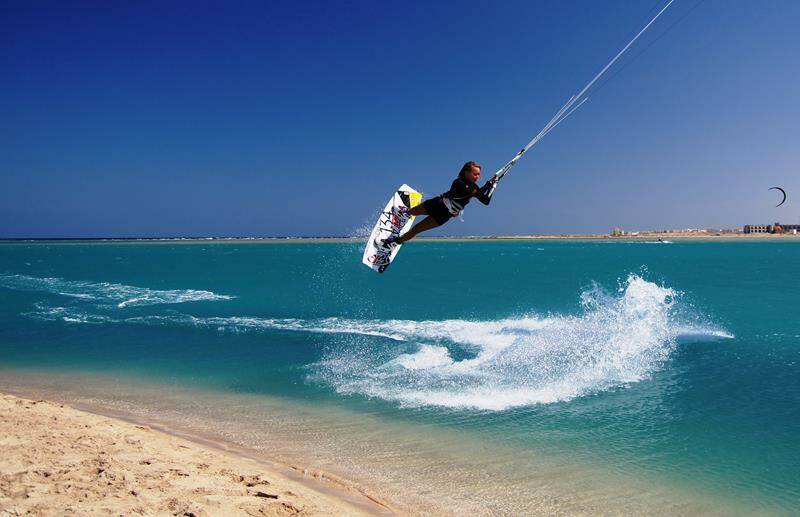 2-marsa-alam-red-sea-windsurf-kitesurf-holiday-kitesurf-action-800x517-jpg.jpg