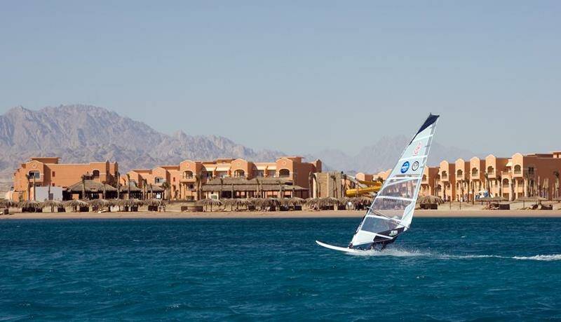15-soma-bay-red-sea-windsurfing-holiday-centre-hotel-beach-800x459-jpg.jpg