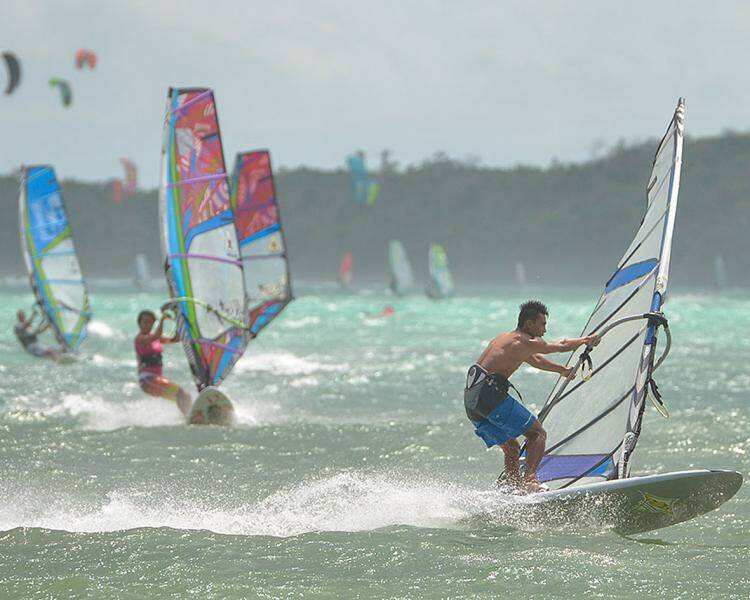 sportif-windsurf-centre-boracay-windsurfers2-jpeg.jpeg